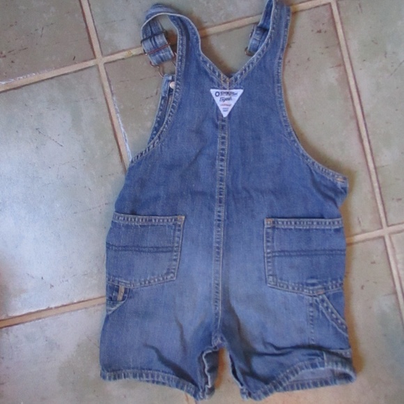 Oshkosh Boys Denim Short Overalls Size 24 Months - Picture 2 of 5